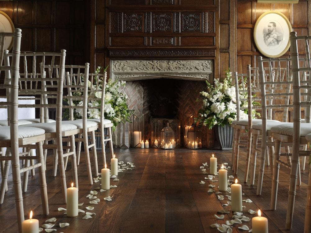 Eastwell Manor, Champneys Hotel & Spa Ashford  Exteriör bild
