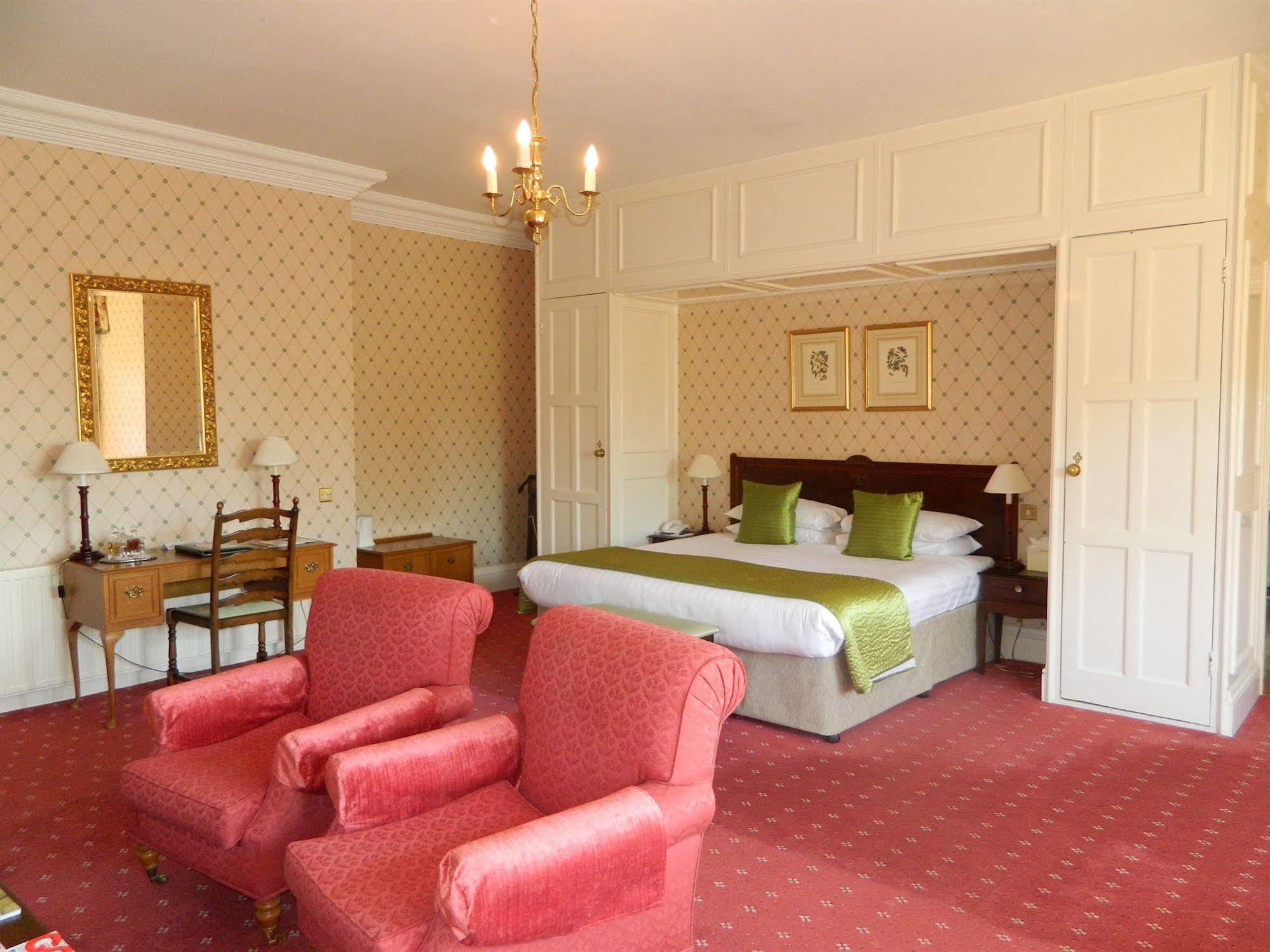 Eastwell Manor, Champneys Hotel & Spa Ashford  Exteriör bild
